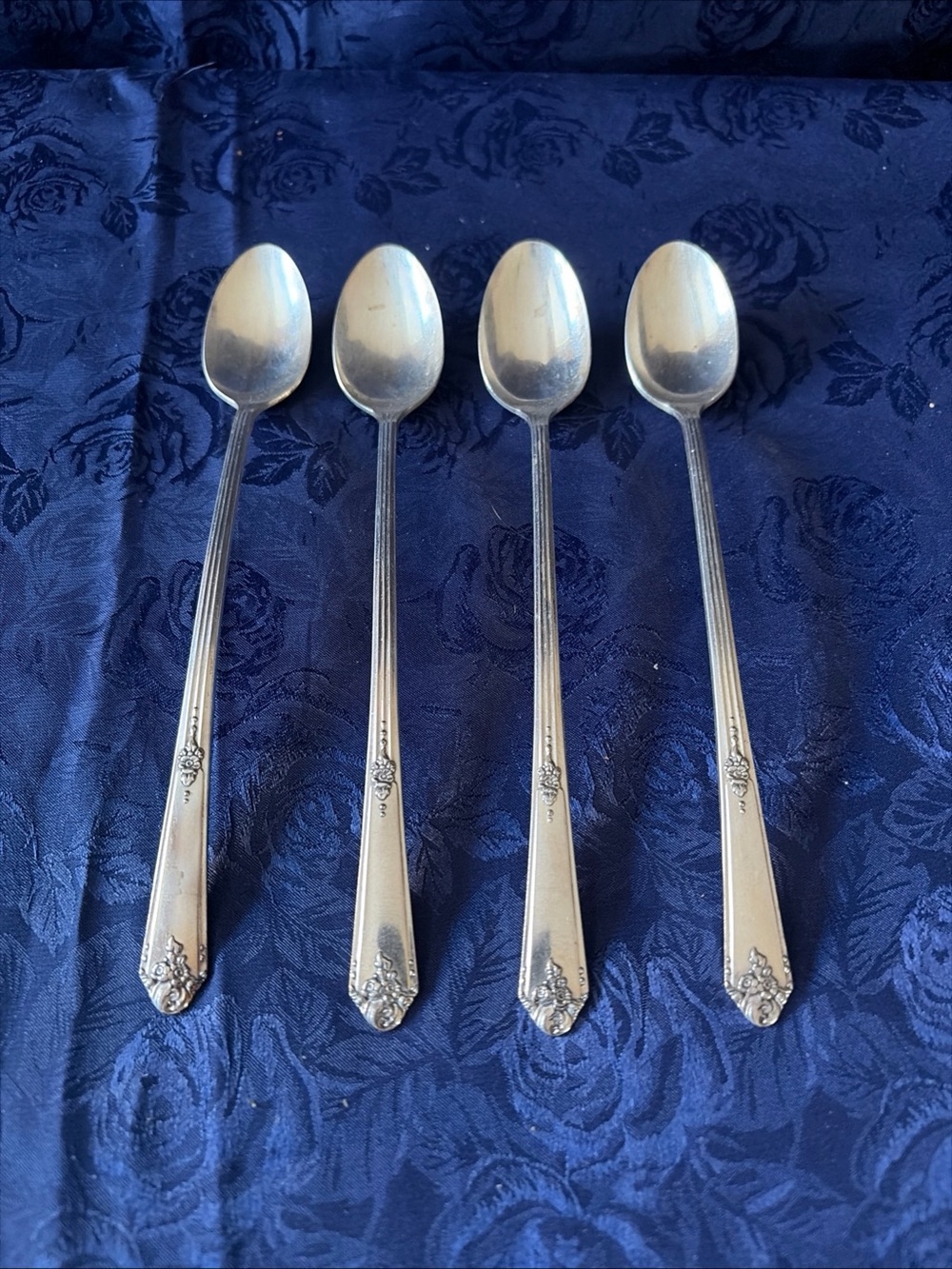 VTG Oneida Tudor Plate 7.5” Teaspoons- 4 Count